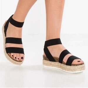 New Directions Rimi Ankle Strap Platform Sandals